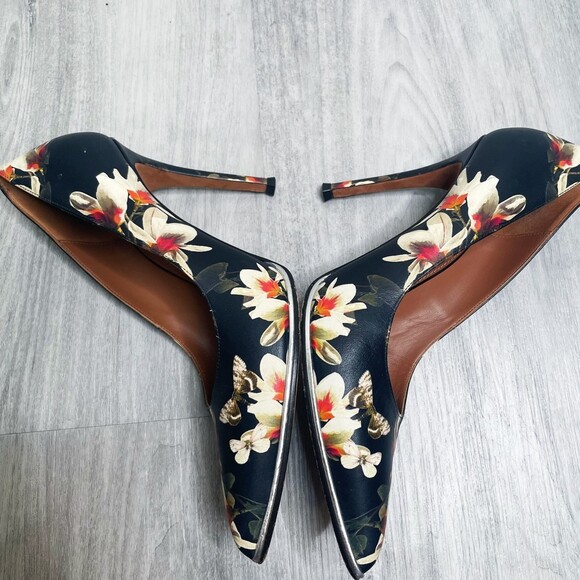 Givenchy Black Floral Leather Point Toe Heels - Picture 9 of 10